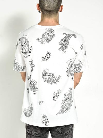 Weißes T-Shirt mit Bandana